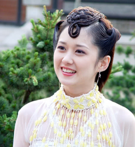 她曾火遍中国,卫视争着放她的电视剧,却因一句话直接被封杀|张娜拉