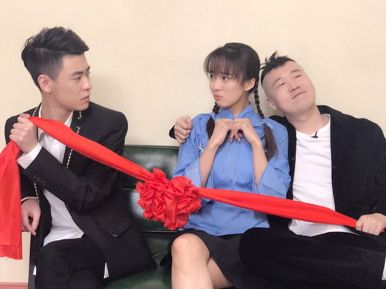 欢乐喜剧人张云雷成功牵手姬天语02九辫组合变情敌