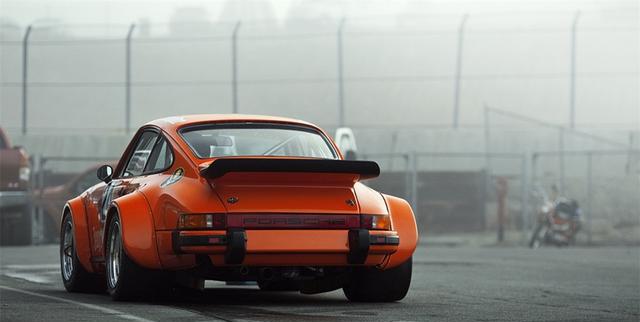 酒橙色涂装宽体保时捷934