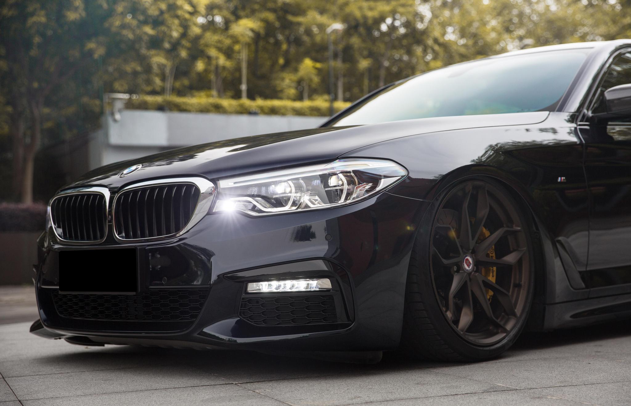 国内首辆改装低趴的宝马新5系轻轻一改就已花费20万