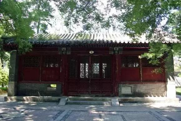 北京有个地名叫公主坟,到底埋着紫薇还是小燕子呢?