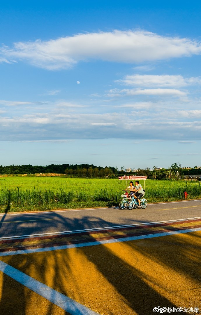 落日下的长沙松雅湖分外迷人戳图感受下