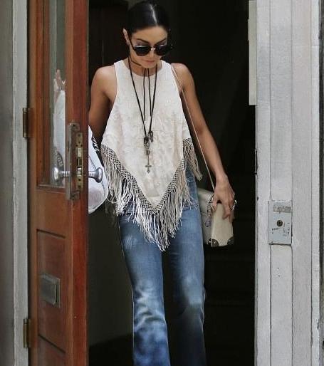 《歌舞青春》vanessa的时尚穿搭,她有什么穿衣要点