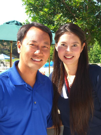 网球冠军赴美比赛失踪 32年后回国捞金引争议 55岁未嫁却收养3女|胡娜