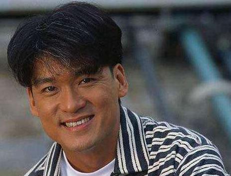 隐藏在唐人街探案的烟花歌后一张翻唱专辑销量高达两千万