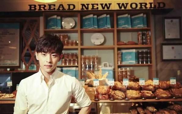 是凤凰不是乌鸦!了解一下邓伦,看看什么叫开挂