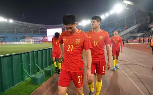 中国足球特大好消息!新掌门惨败后醒悟,要求里