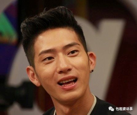 井柏然被导演皮了那么一下丑出框,我都有点儿不忍心