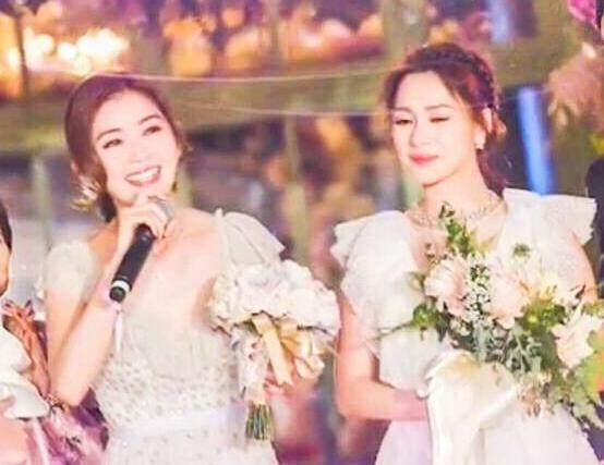 阿娇婚纱照曝光，婚礼现场哭成泪人，细微之处看赖弘国有多爱她