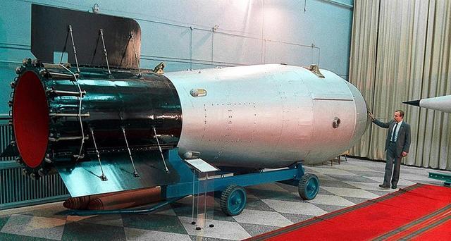 世界第一名最恐怖炸弹试爆时:将整个亚欧大陆推移7毫米