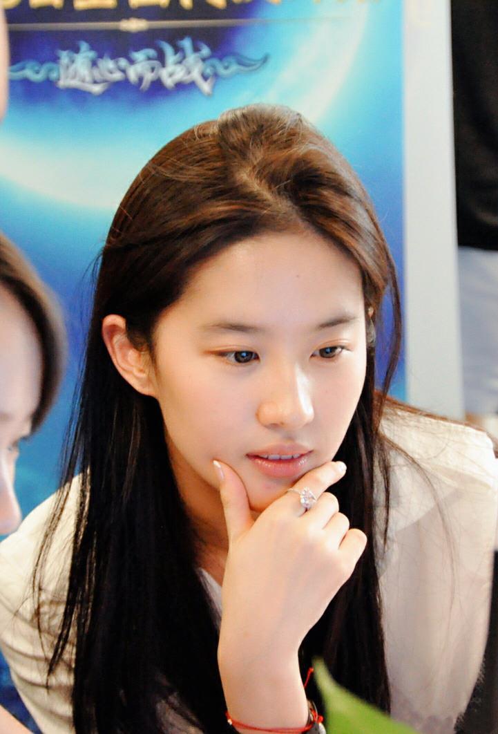 王祖蓝快手直播, 明星直播到底都是在干了一些