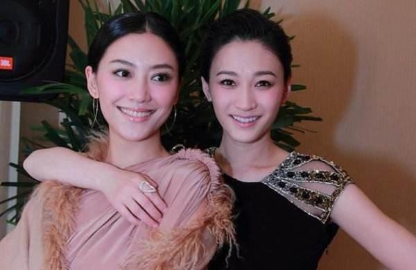 一直都觉得应采儿和李小冉长得很像,后来被网友大呼"撞脸"的两人真的