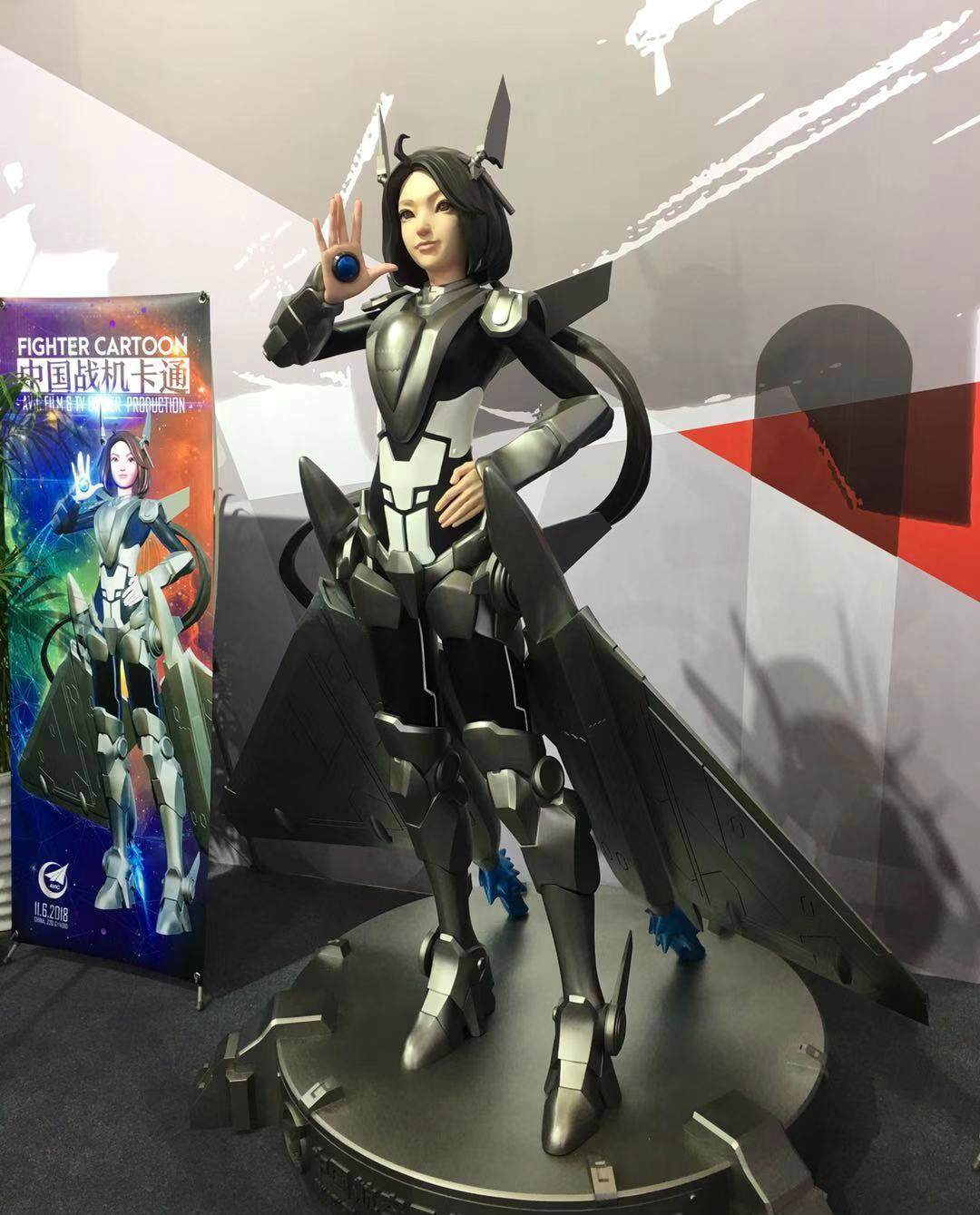 歼20机娘和中国五代机同框合影,你怎么看呢