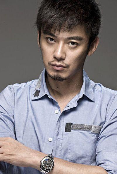 他因演技好被称"太君专业户",拍吻戏却靠女方鼓励指导