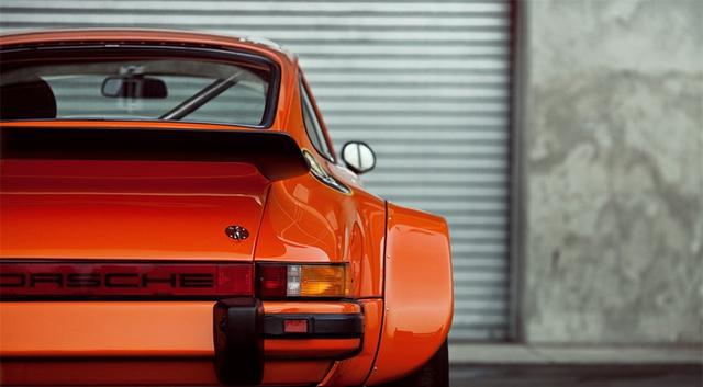 酒橙色涂装宽体保时捷934