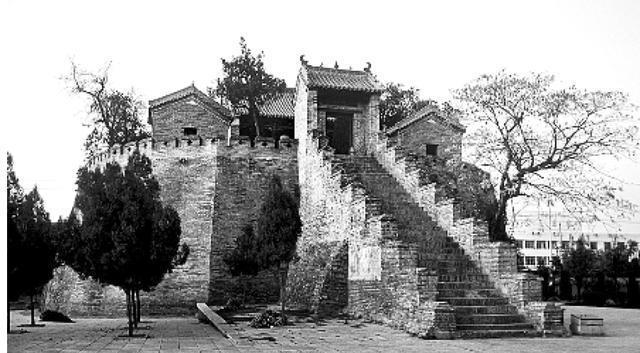 老子的升仙台在河南省鹿邑县老君台发生过一件奇妙的事情:1938年6月1