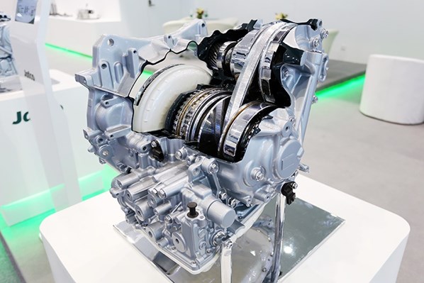 jatco,全球三大变速箱生产商之一,最擅长的就是cvt变速箱.