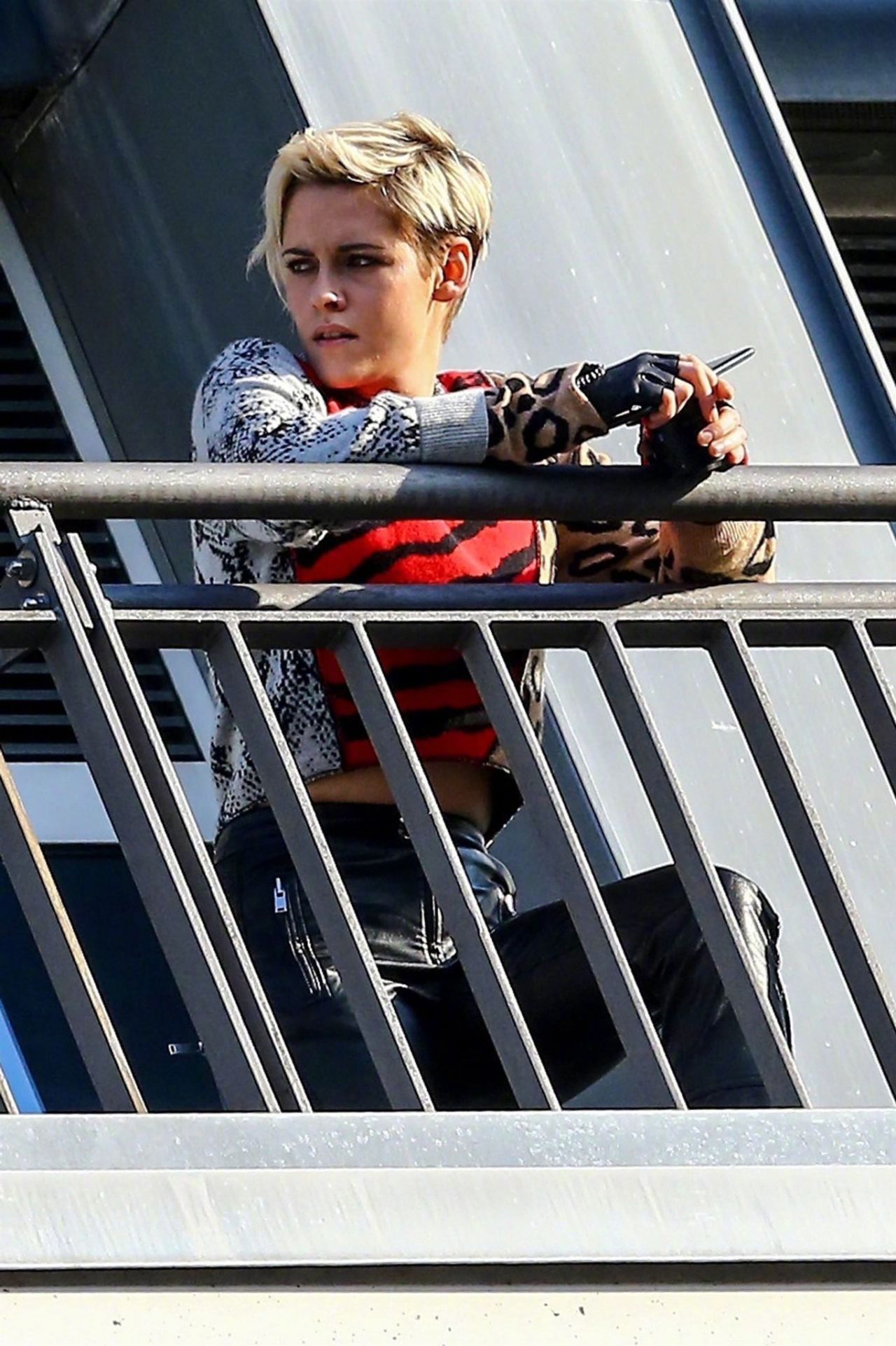 克里斯汀斯图尔特kristen stewart 在汉堡拍摄电影《霹雳娇娃》  "ch