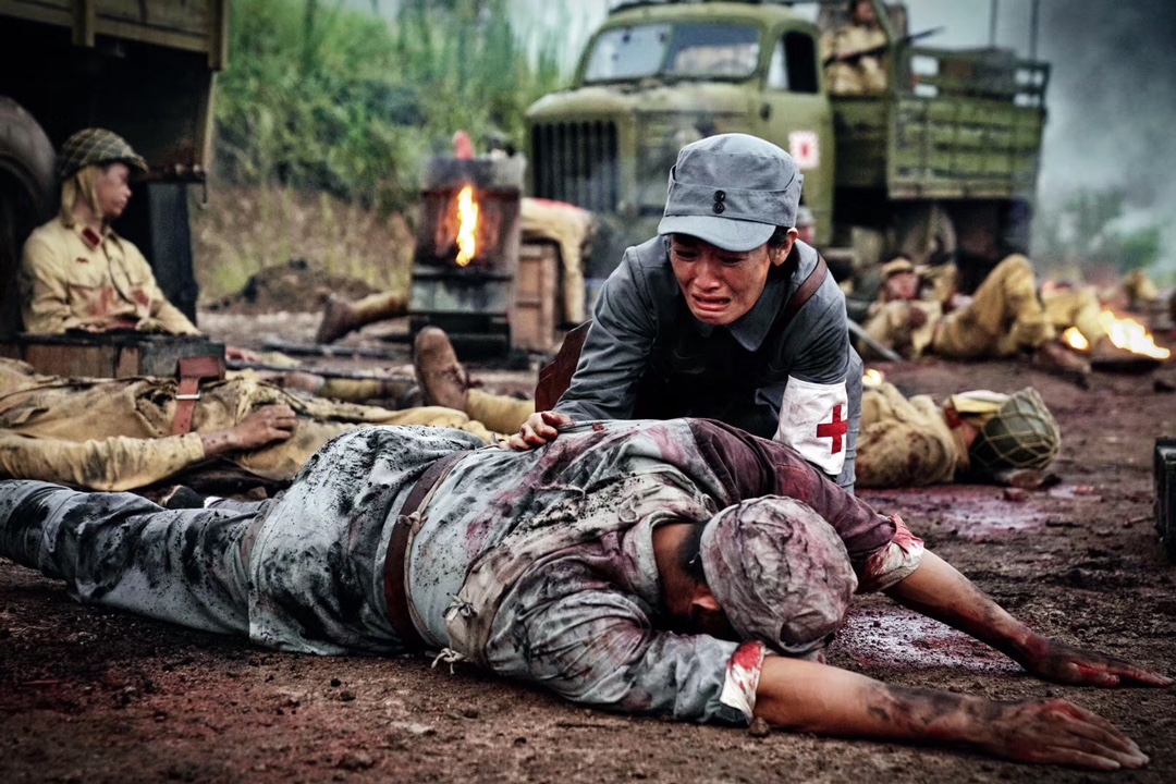 电影《黄花塘往事》剧照曝光 谢孟伟神情笃定步步惊心