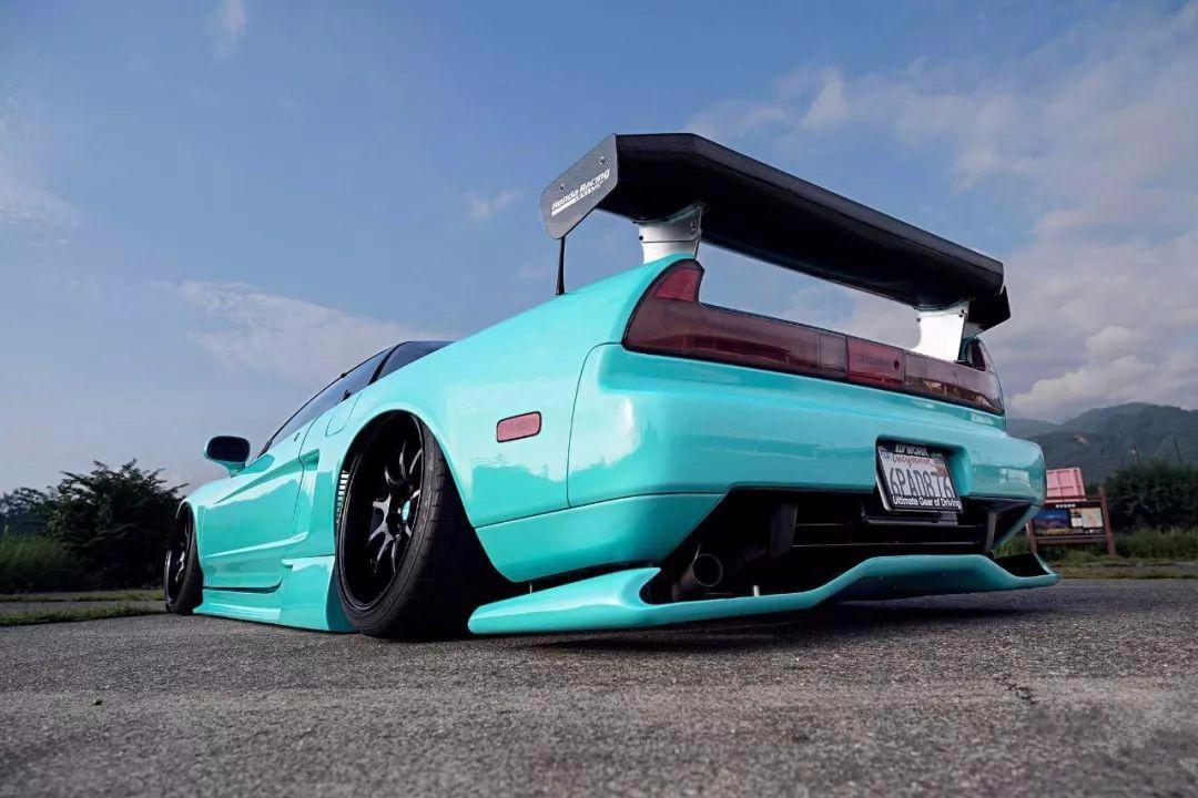 在日本开左舵的讴歌nsx就已够独特没想到竟然还改得这么骚