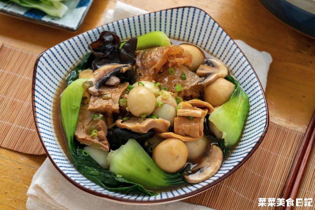 简单又省事,15分钟炖出一锅鲜味|杂烩|小勺|笋干_新浪网