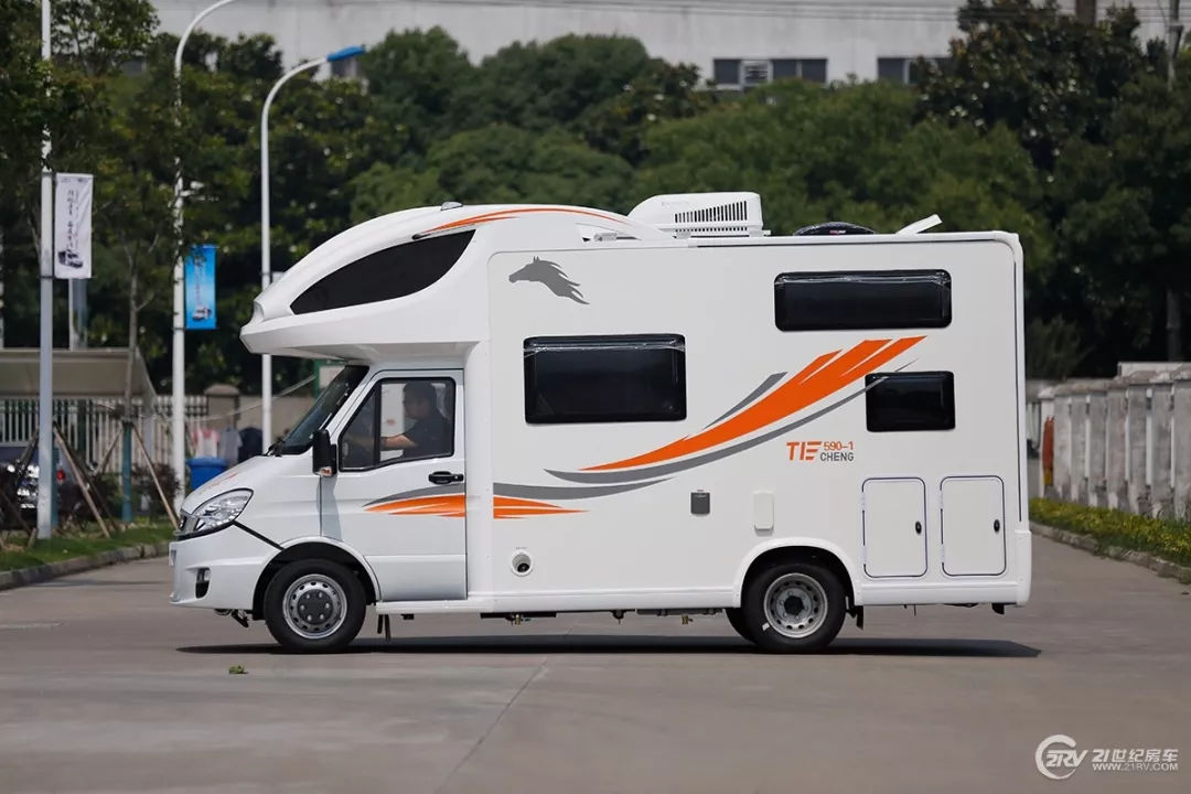 星级酒店即视感 铁程两款自行式c型房车将亮相成都房车展