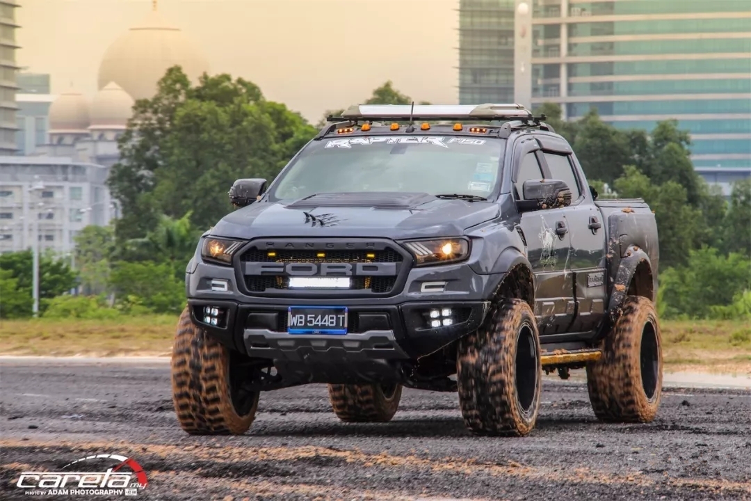 不愧是小猛禽福特ranger改装后竟然比大哥f150猛禽还霸气