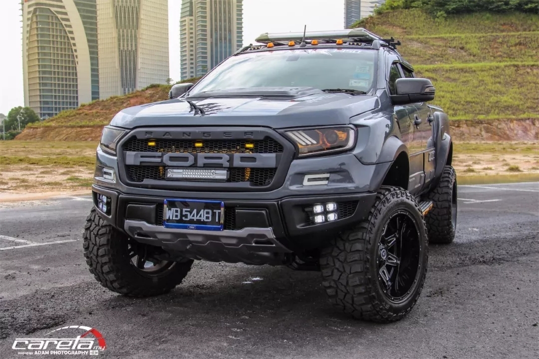 不愧是小猛禽福特ranger改装后竟然比大哥f150猛禽还霸气