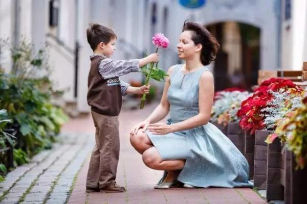 每个太过懂事的孩子背后 都有位患"公主病"的妈?后来呢