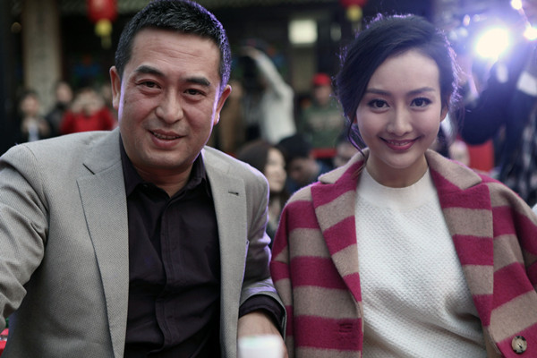 39岁走红,如今婚姻让人羡慕有网友就说到,看着张嘉译这些年的发展状况