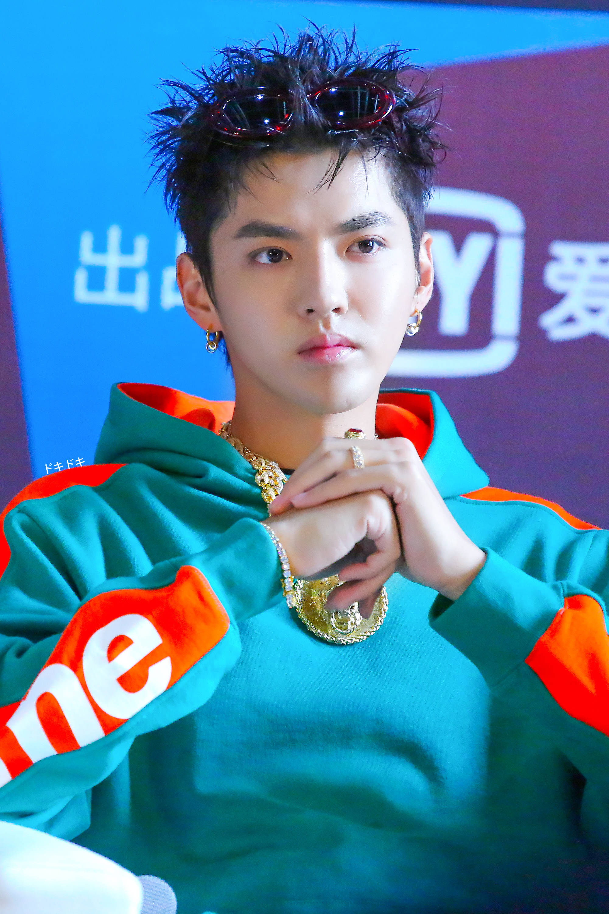 吴亦凡 金链子 今日出席中国新说唱发布会,凡凡这张逆生长的脸太嫩了