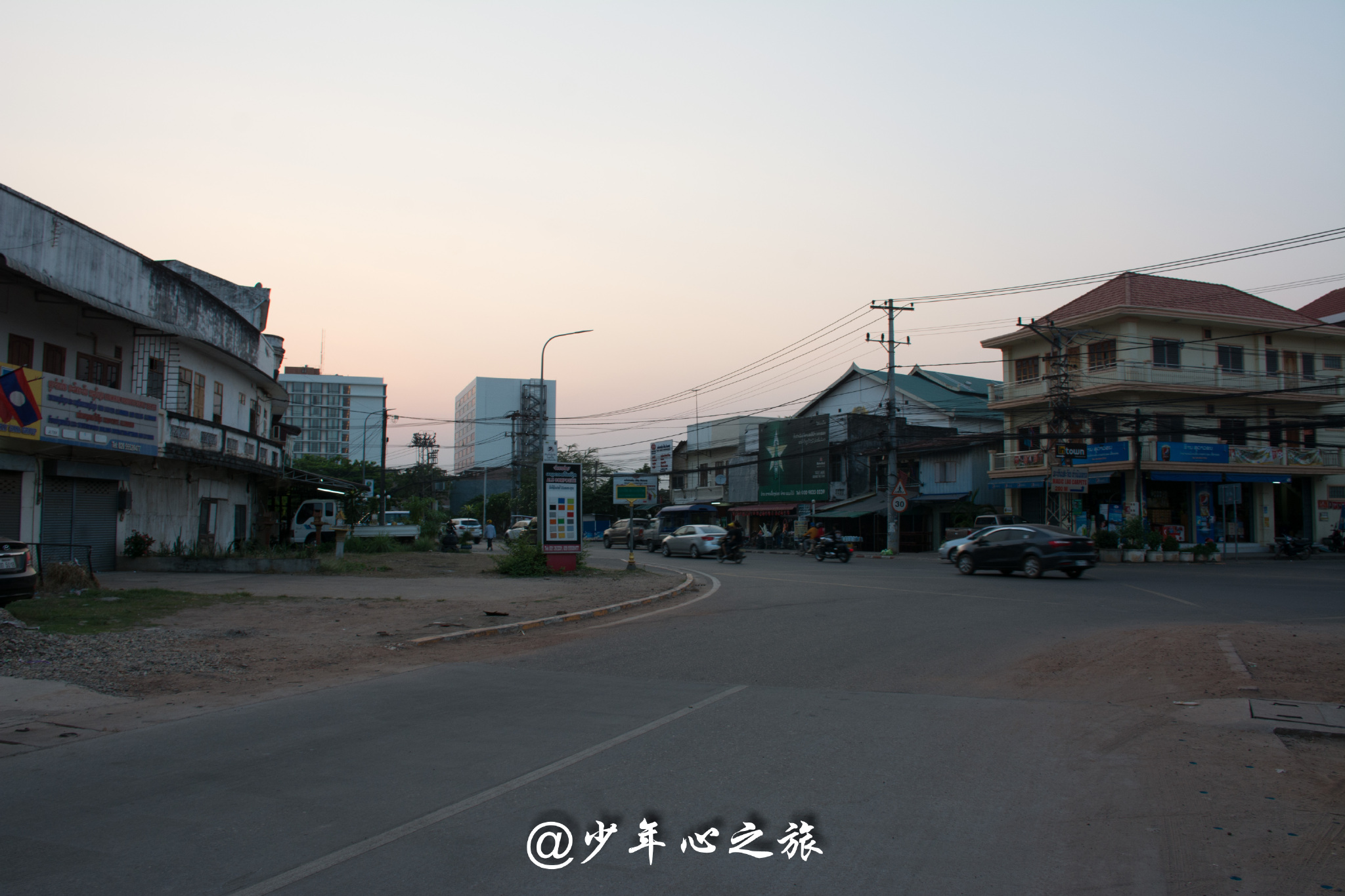 图1，老挝万象街景|老挝|万象|丹塔|荒置|街景_新浪新闻