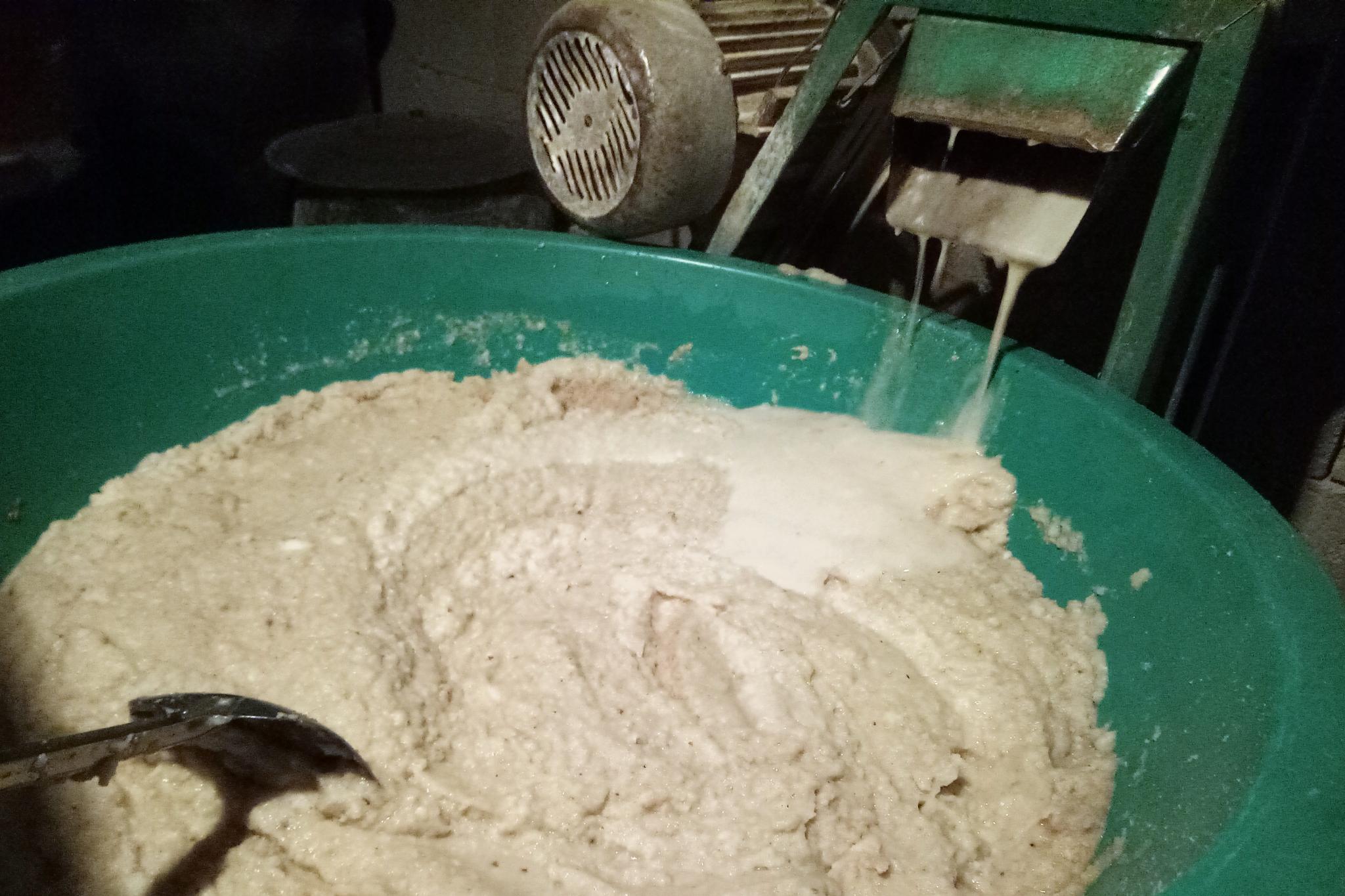 实拍神奇的魔芋豆腐制作过程