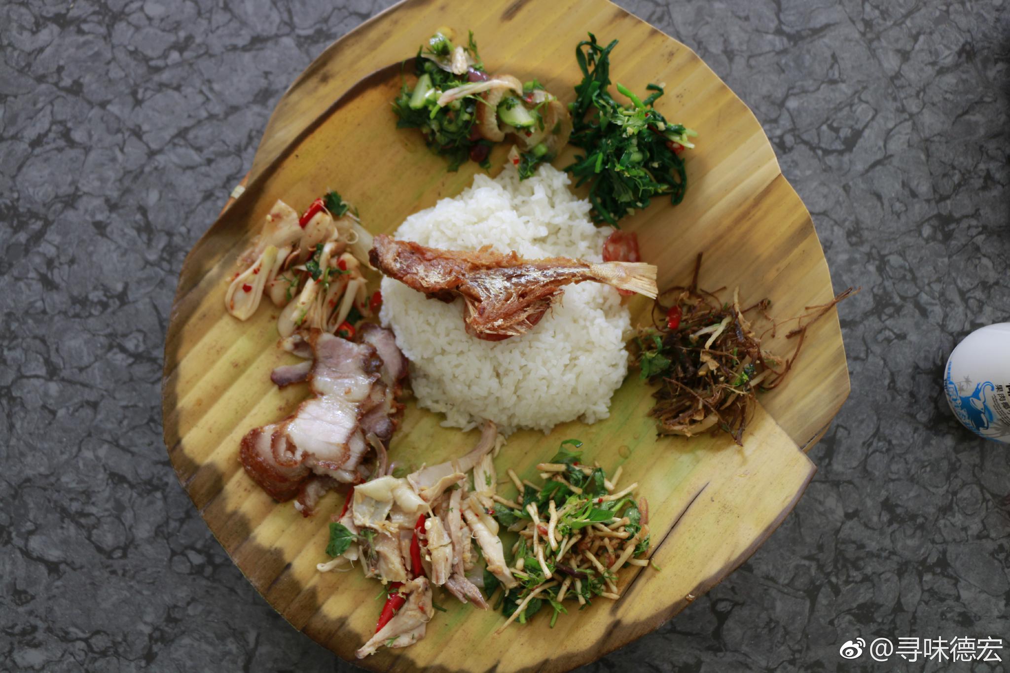 景颇手抓饭里有茅草根