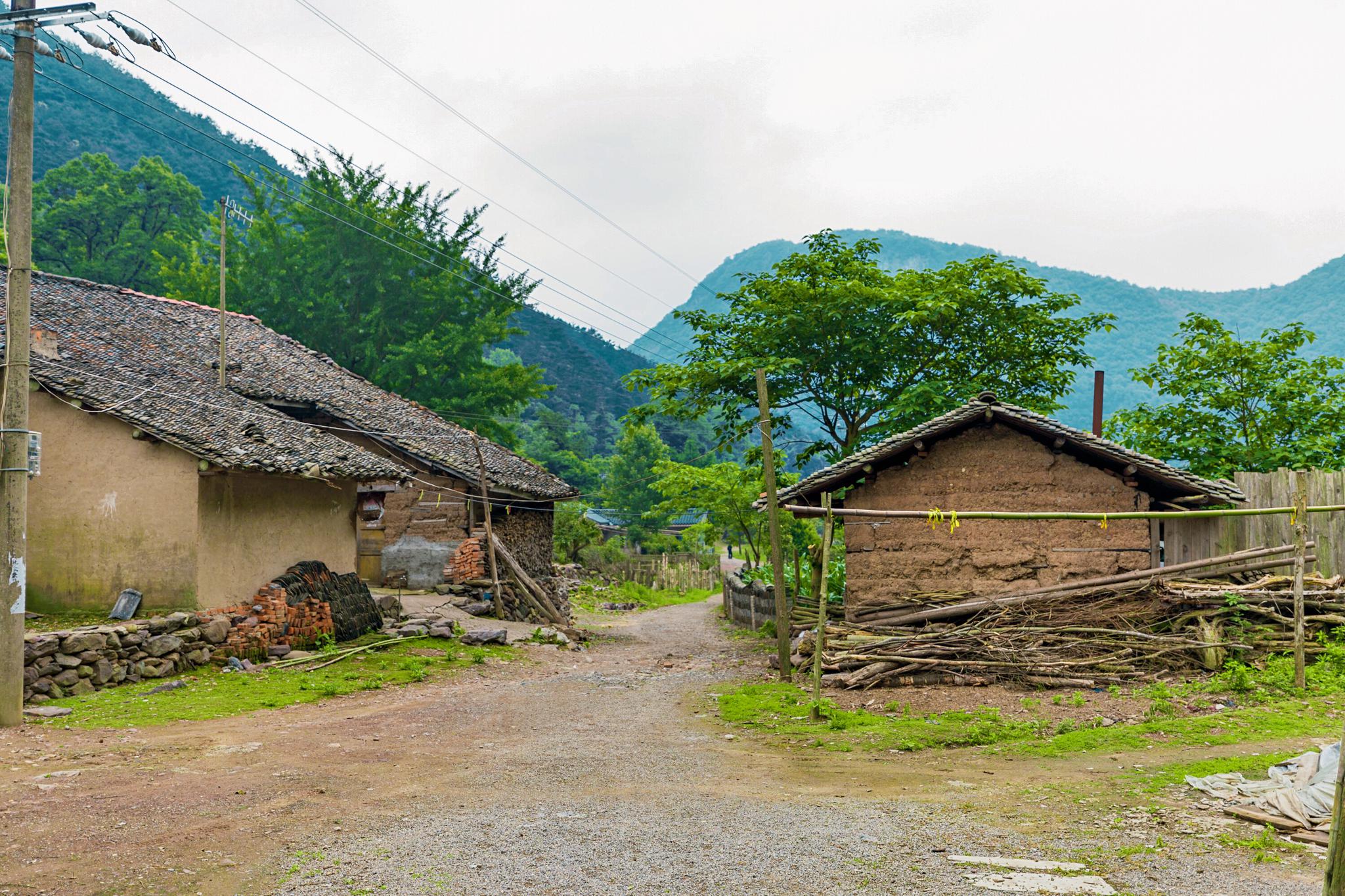 黄仙洞景区的世外桃源一个原始质朴的村子这个村子的人姓杨相传杨