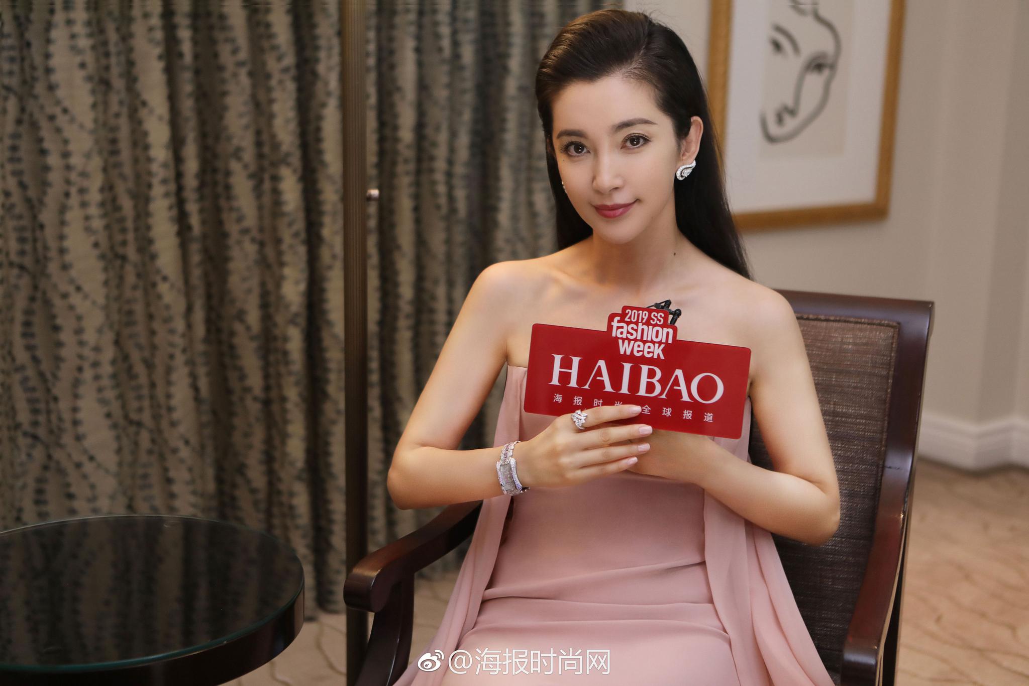 李冰冰 受邀出席ralph lauren 50周年纽约时装秀