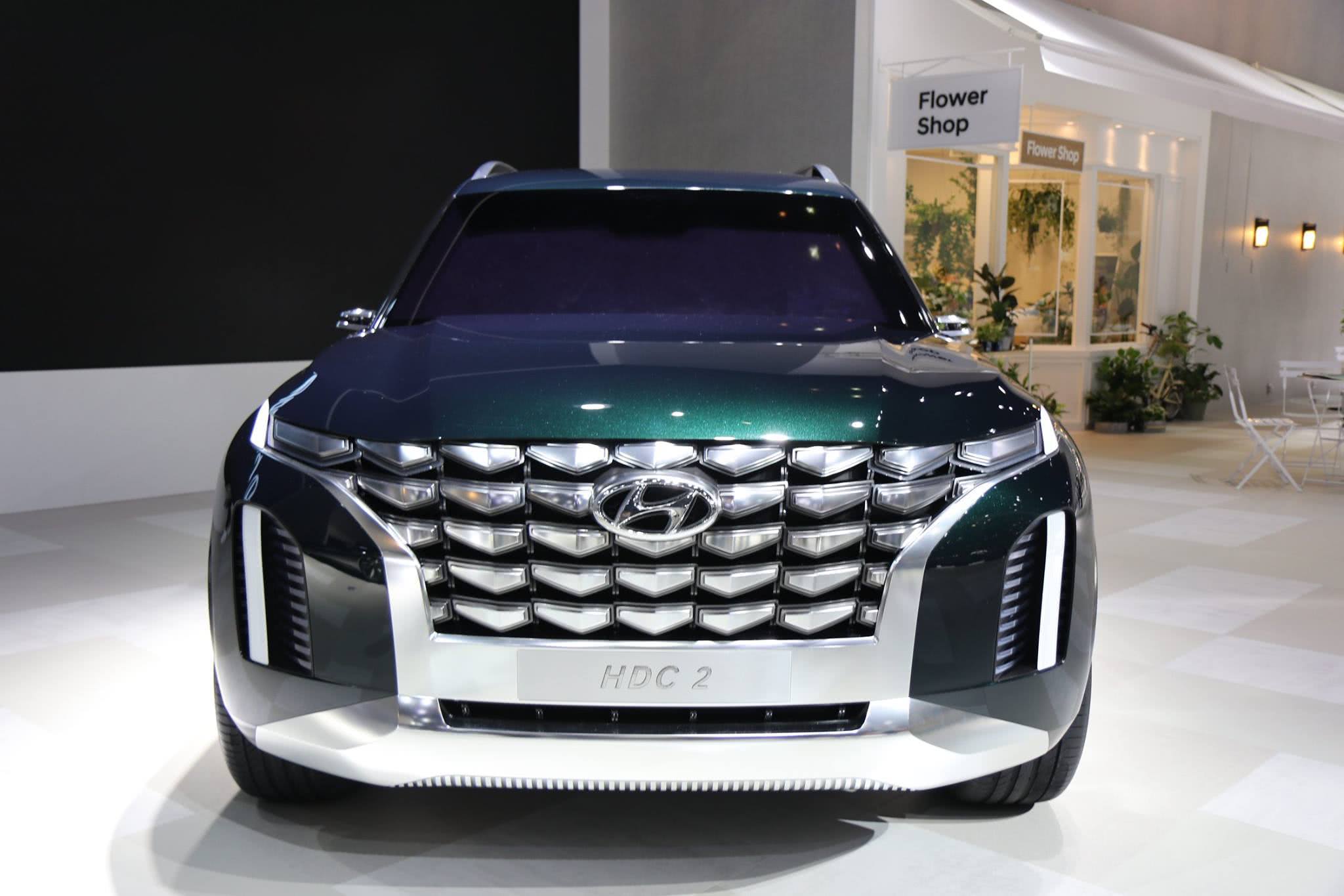 韩国旗舰大7座suv将发布,车长5米多配混动,颜值不输路虎!