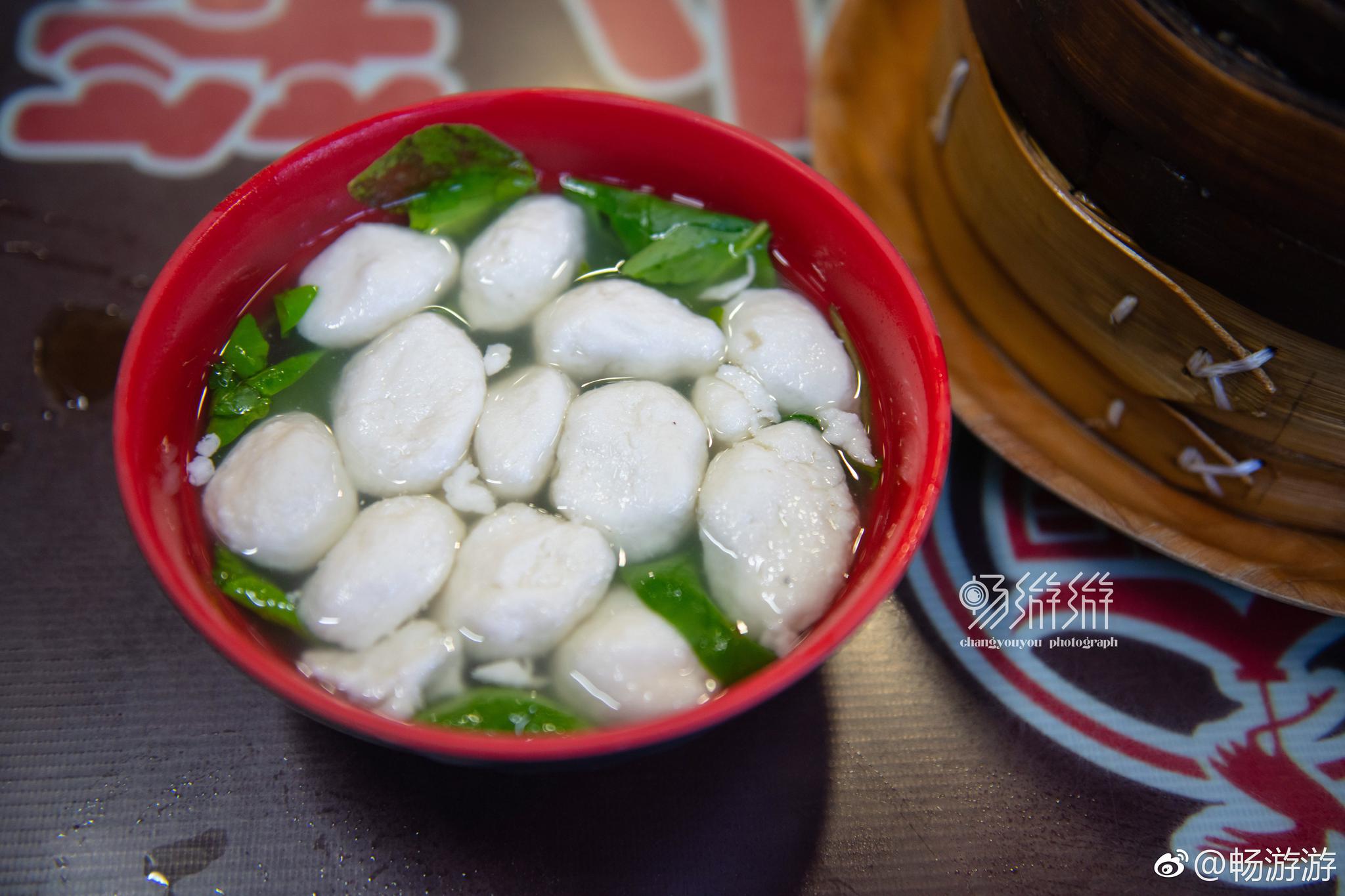 上海,吃小笼喽来上海一定要吃小笼包,南翔小笼在上海非常有名,这次来