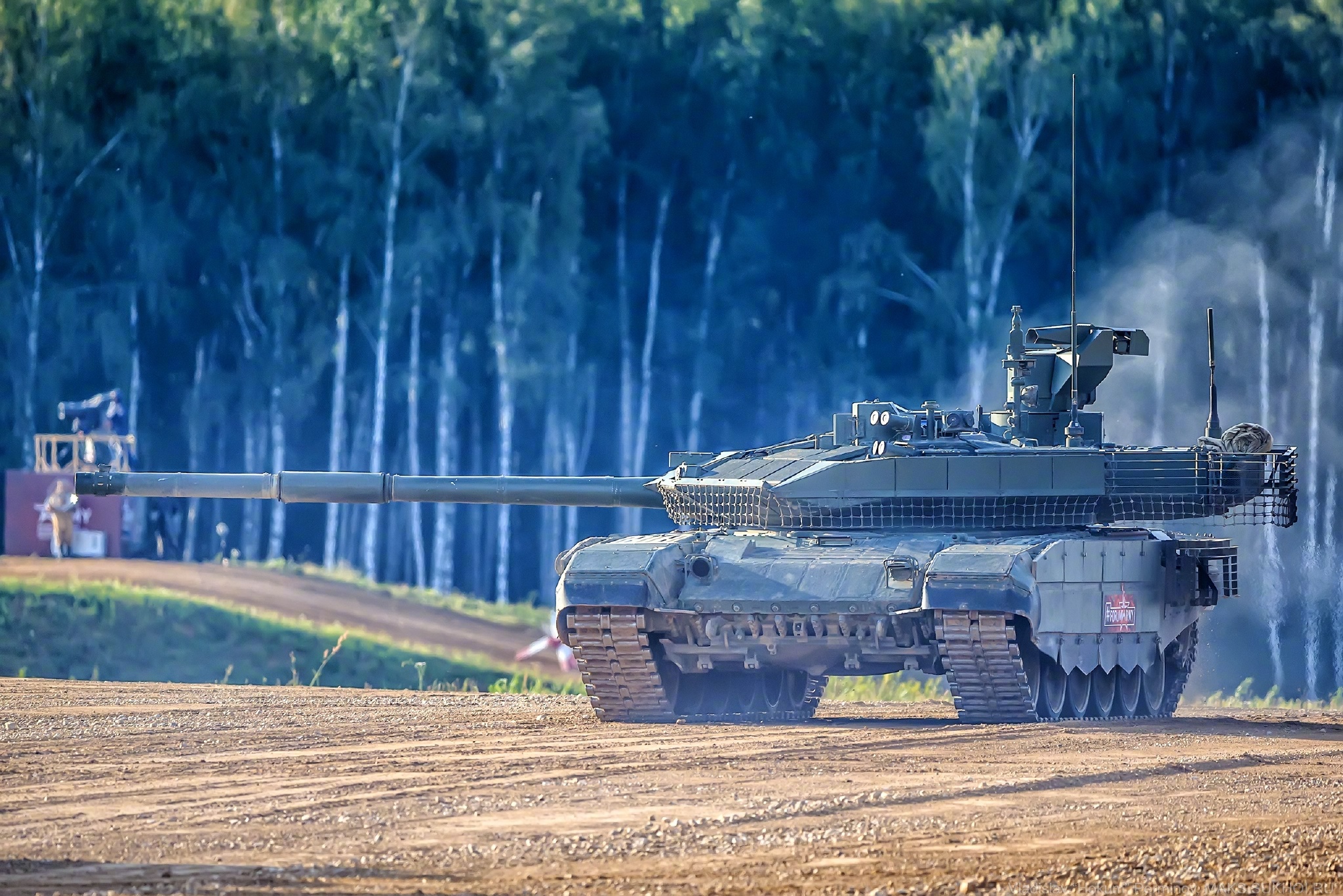 动态展示中的t-90m坦克