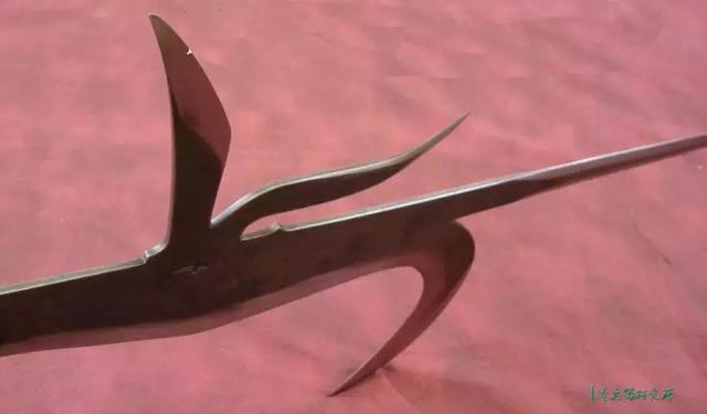 对抗骑兵和破坏方阵数它最凶残:16世纪初意大利式钩戟鉴赏