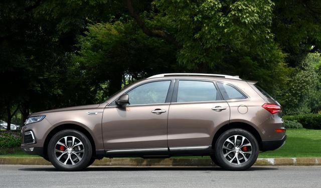 众泰版的奥迪q5, 10万就可上旋钮式换挡, 内饰30万的豪华感