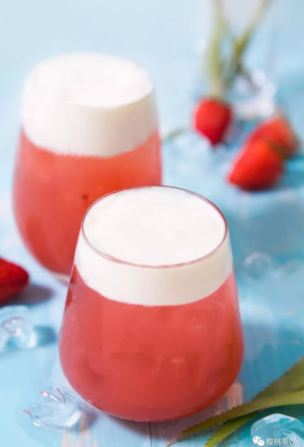 草莓欧蕾奶霜草莓果茶抖音网红产品