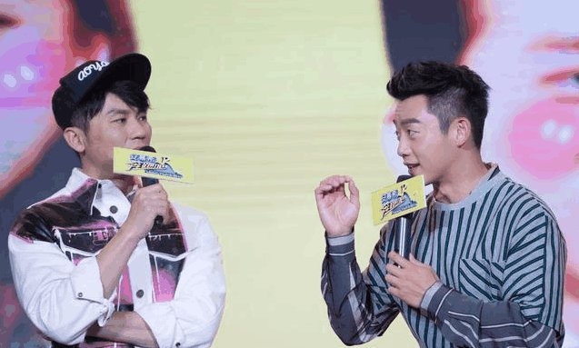 郑恺出席活动,被问李晨范冰冰是否分手,黑脸回答了三个字