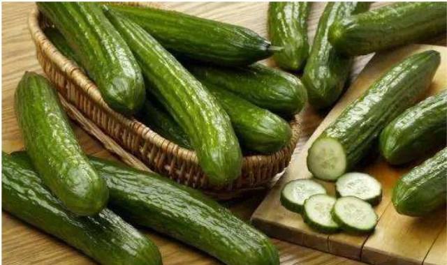 经常用黄瓜片泡水喝,三个月之后身体会出现惊