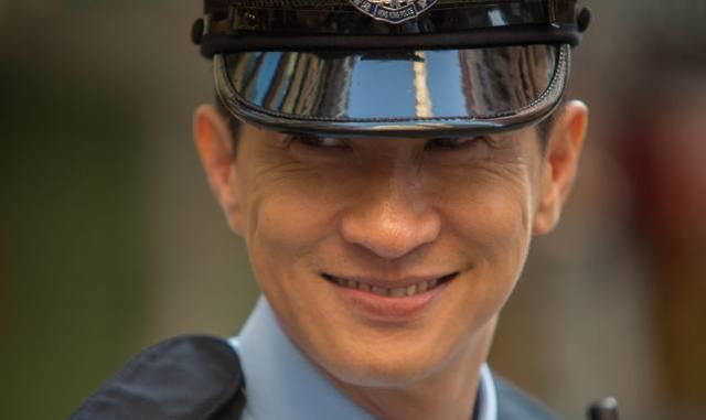 的抢,因此二人扭打了起来,而也正是因为这次扭打,给了一旁曾国恒机会