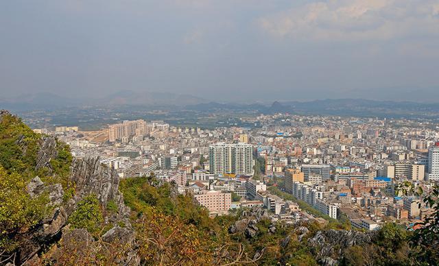广西人口第一大县中国荔枝之乡广西灵山