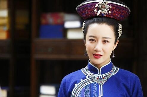 纪晓岚对朋友的新娘说了一句上联,新娘知道下联后说:纪晓岚真色