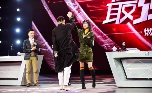 《最强大脑》自负的曾新异被梁紫晨实力吊打,我都替他感到害臊!