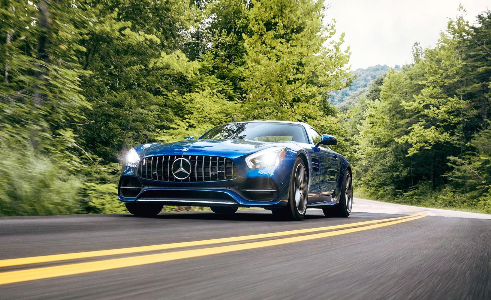 奔驰amg gt c豪华跑车评测: 炫酷的外观设计!