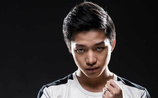 lol:把厂长打自闭,新秀打野居然已婚,网友:手速还这么快